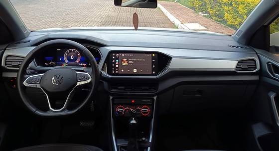 VOLKSWAGEN T-CROSS 1.0 200 TSI TOTAL FLEX AUTOMÁTICO